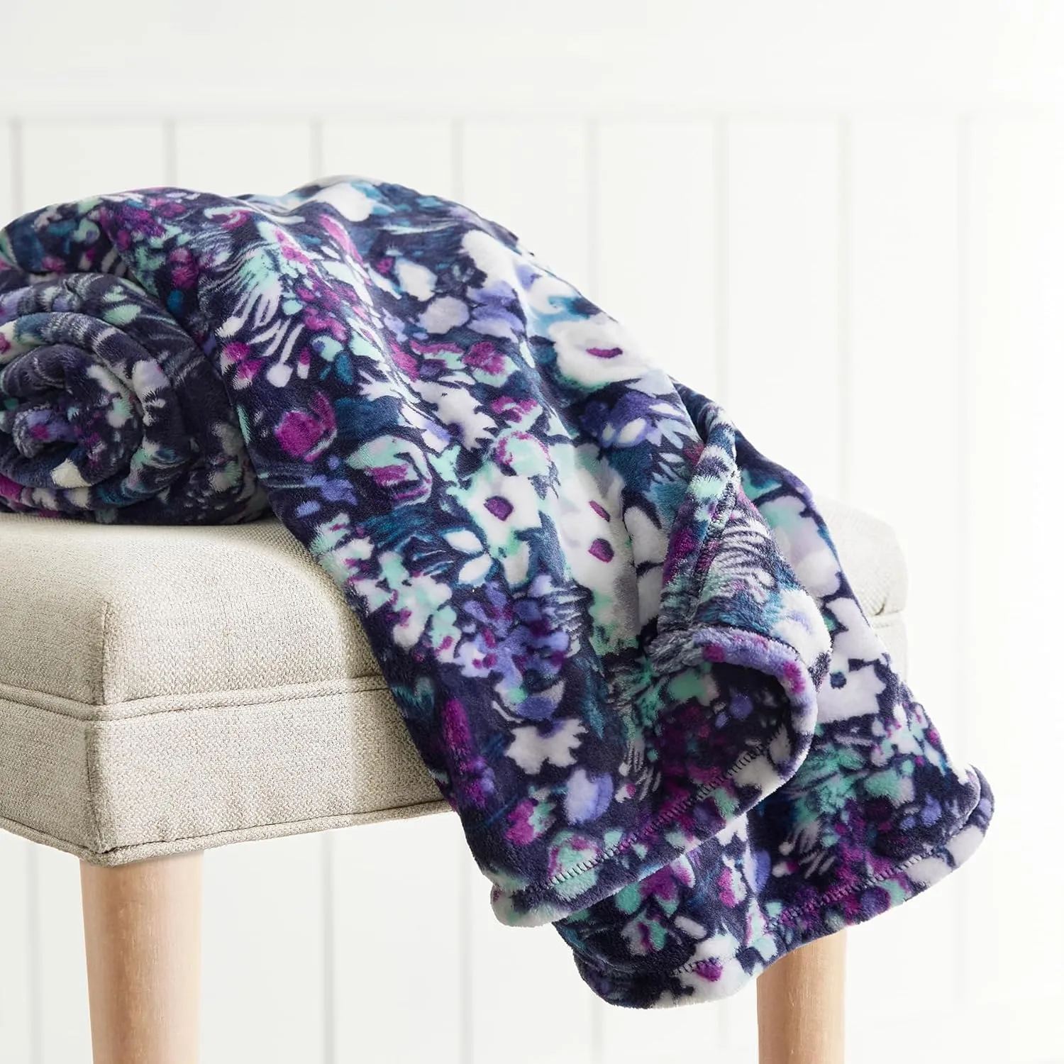 Vera Bradley Women's Fleece Plush Throw Blanket