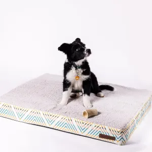 Wilderdog Orthopedic Memory Foam Dog Bed for Weightless, Full-Body Relaxation Featuring 2-Layer Premium Foam Core with Washable Sherpa Fleece Cover and Waterproof Liner and Textured Non-Slip Bottom